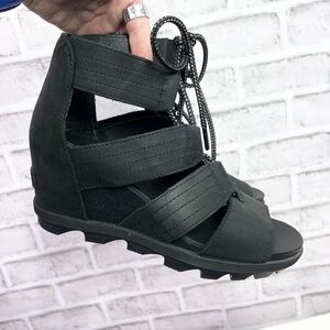 ❤︎Like New |•SORE•| Joanie II Wedge Leather Sandals Size 9
